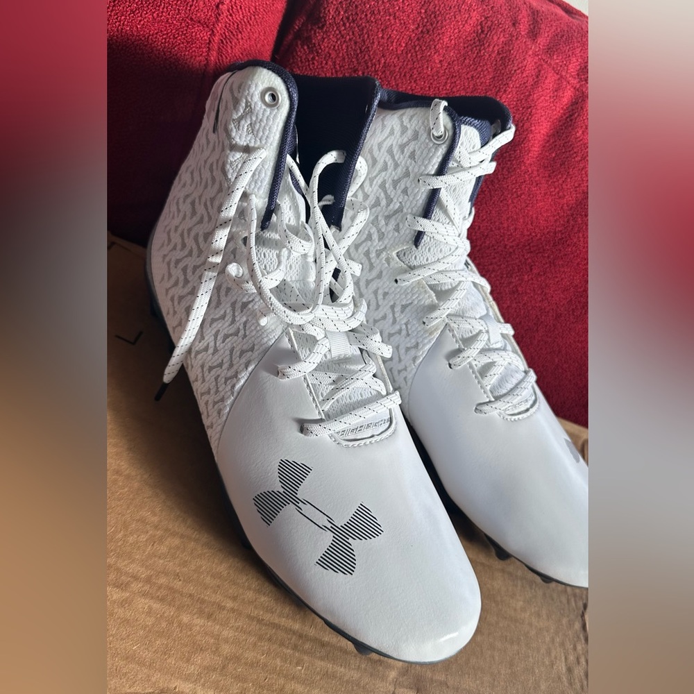 Lacrosse cleats
